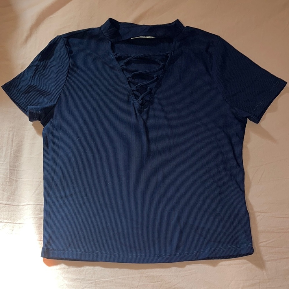 Women top, size Large
